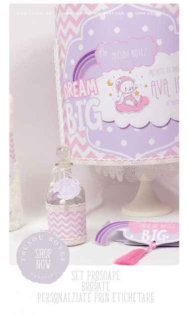 Trusou de botez personalizat si brodat cu norisori pufosi si ursuleti pentru fete, Dream big little girl 3
